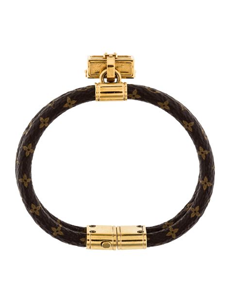 louis vuitton keep it bracelet sizing|lv keep it bracelet.